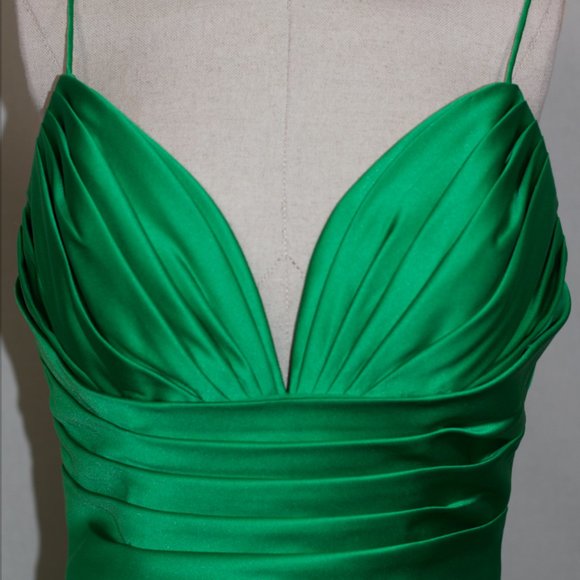 Da Vinci Green Pleated Gown - Picture 4 of 13